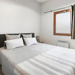 Appartamento T2 Moderne Avec Piscine, Terrasse Et Parking Privé *