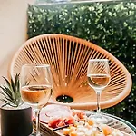 T2 Moderne Avec Piscine, Terrasse Et Parking Privé Appartamento Uzès