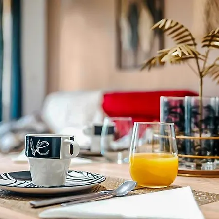 아파트 T2 Moderne Avec Piscine, Terrasse Et Parking Prive *