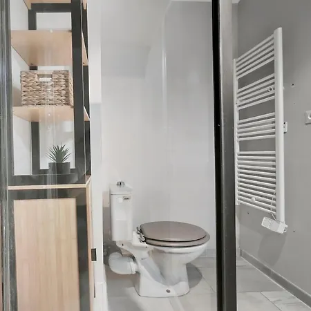 Apartamento T2 Moderne Avec Piscine, Terrasse Et Parking Privé